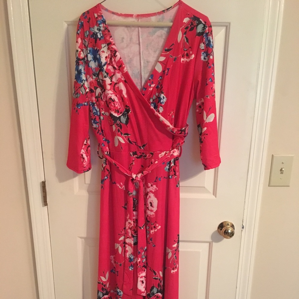 Brand new coral floral wrap dress. Size XL