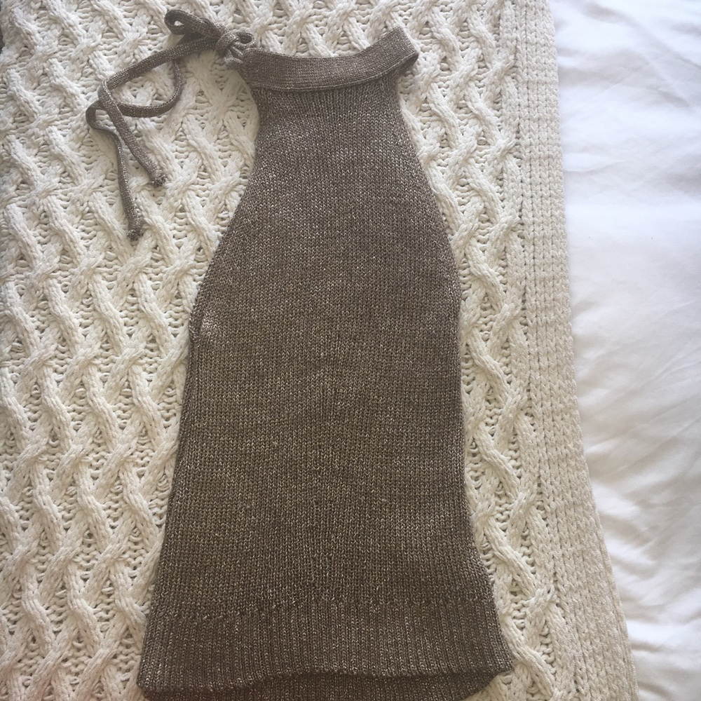 NWOT_Uber flattering gold knit halter sweater