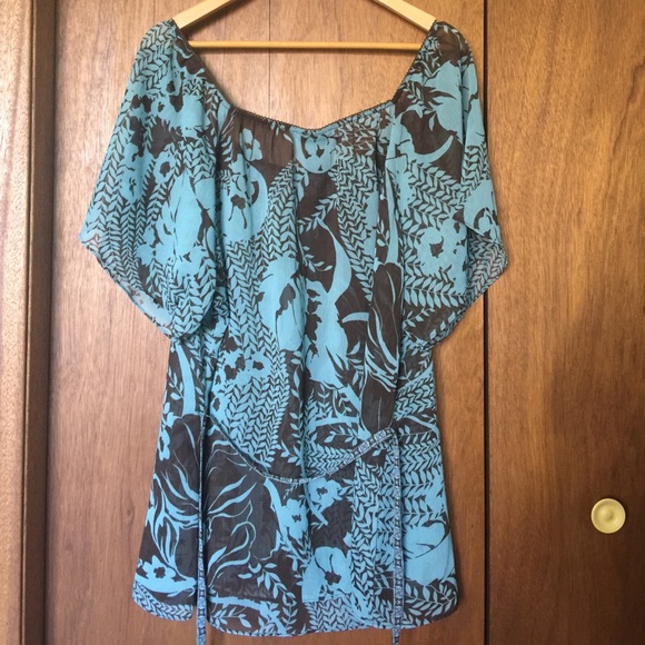 Sheer top - Picture 2 of 7