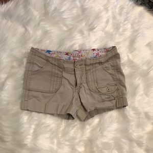 Mini cargo shorts