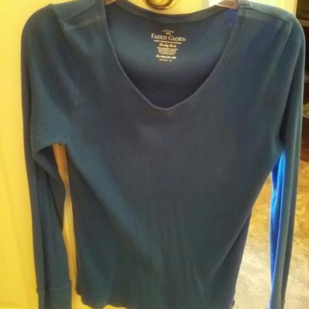 Women's sweater