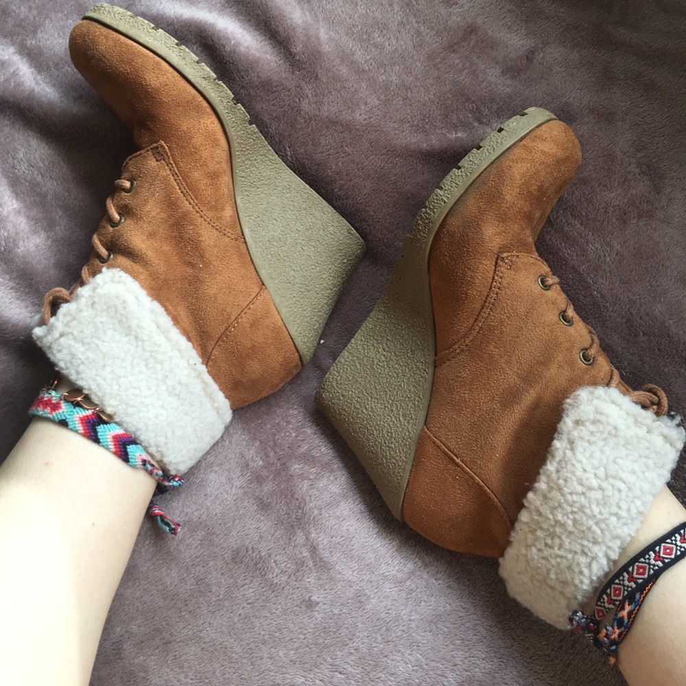 NEW!!! Fur Lined Heeled Booties • DarkTan • LaceUp