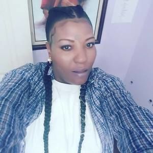 Meet your Posher, Jacqueline