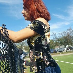 Meet your Posher, Iris