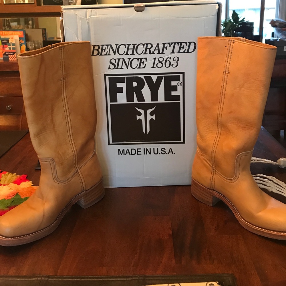 Frye campus 14L in Banana