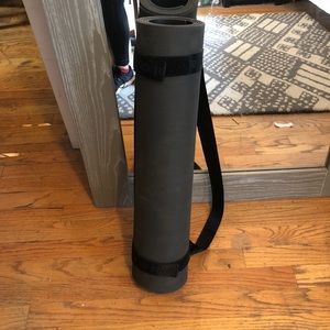 Reversible Lululemon yoga mat