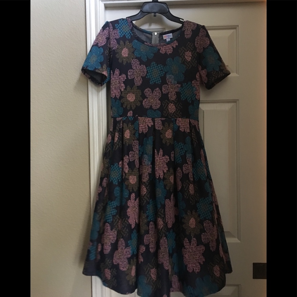 LuLaRoe Amelia dress.