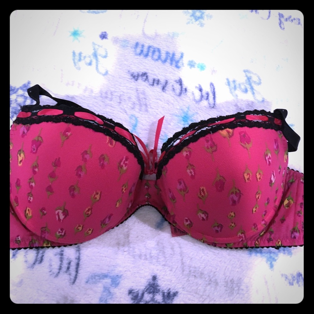 Betsey Johnson bra