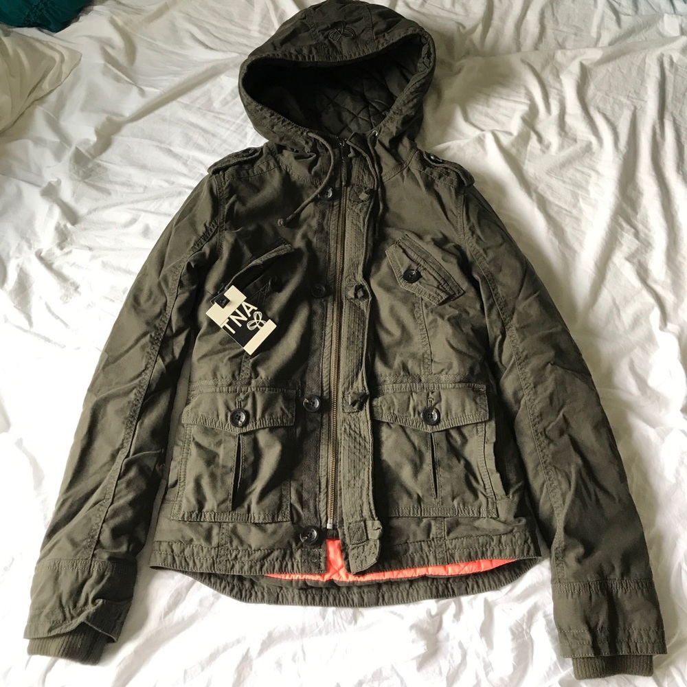 Aritzia TNA Platoon Jacket XS (Dark Olive)