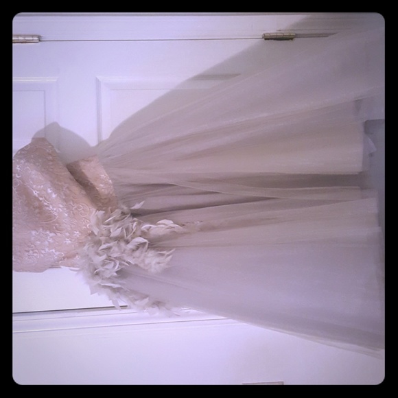 Formal prom gown - Picture 1 of 2