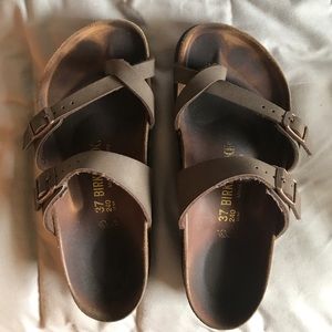Mayari Birkenstocks