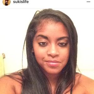 Meet your Posher, Dania