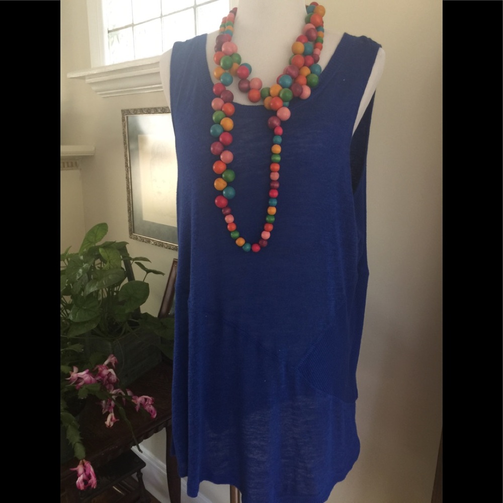 Asymmetrical, light linen/viscose tunic