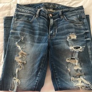 American Eagle Destroyed look ankle cut jeggings