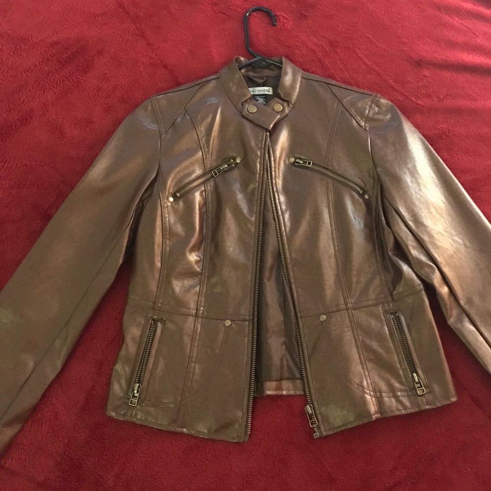 Brown stylish fall jacket