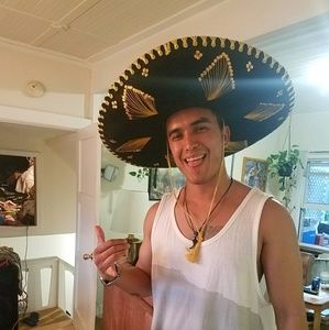 Meet your Posher, Ismael