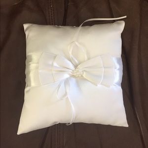 Ringbearer pillow - ivory