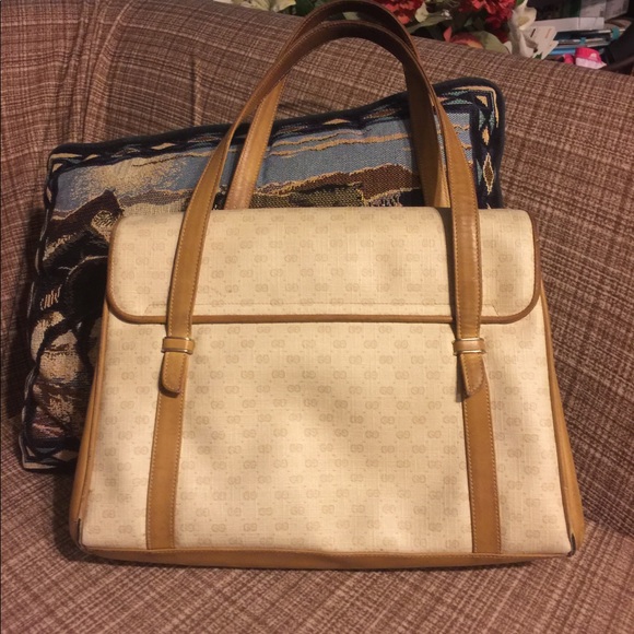 Gucci - Picture 5 of 8