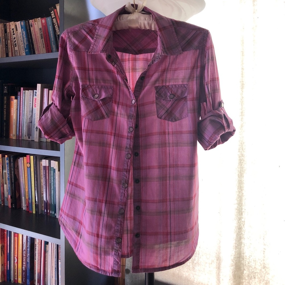 Button down shirt, size s