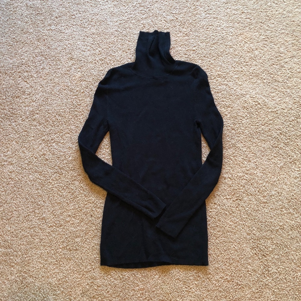 ❤️ Gap Turtleneck Sweater