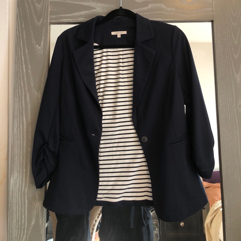 Soft navy blazer