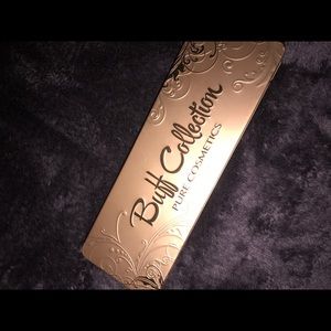 Pur cosmetics pallet