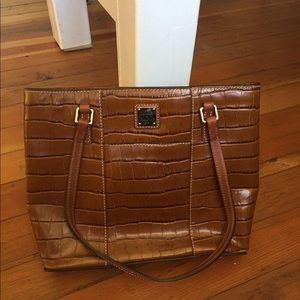 Dooney & Bourke shoulder bag