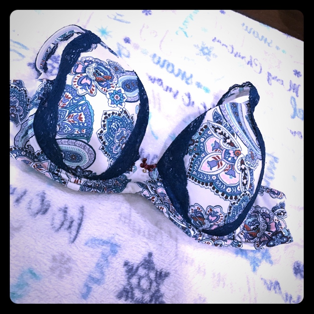 White floral print bra