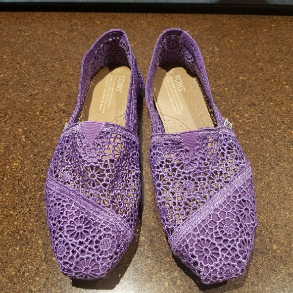 purple lace toms