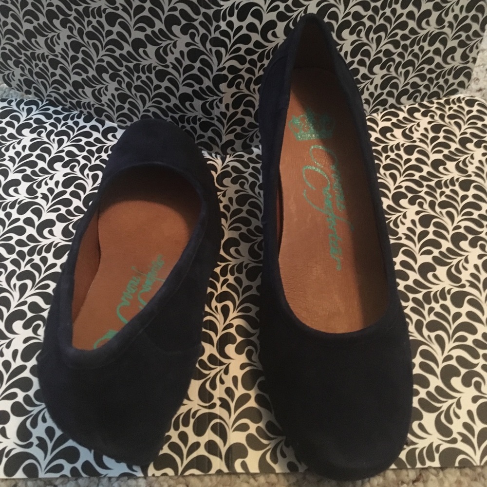 Flash Sale! ❤NEW Navy crowne comforteur wedges