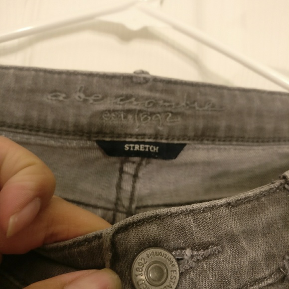 Light Gray Abercrombie Kids Skinny Jeans - Picture 6 of 6