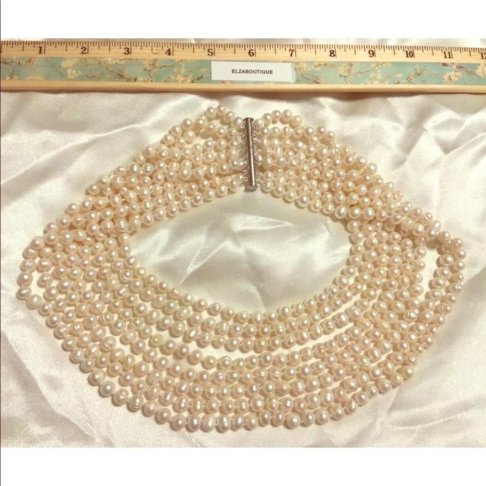 8 Strand Pearl Necklace W/Magnet Clasp