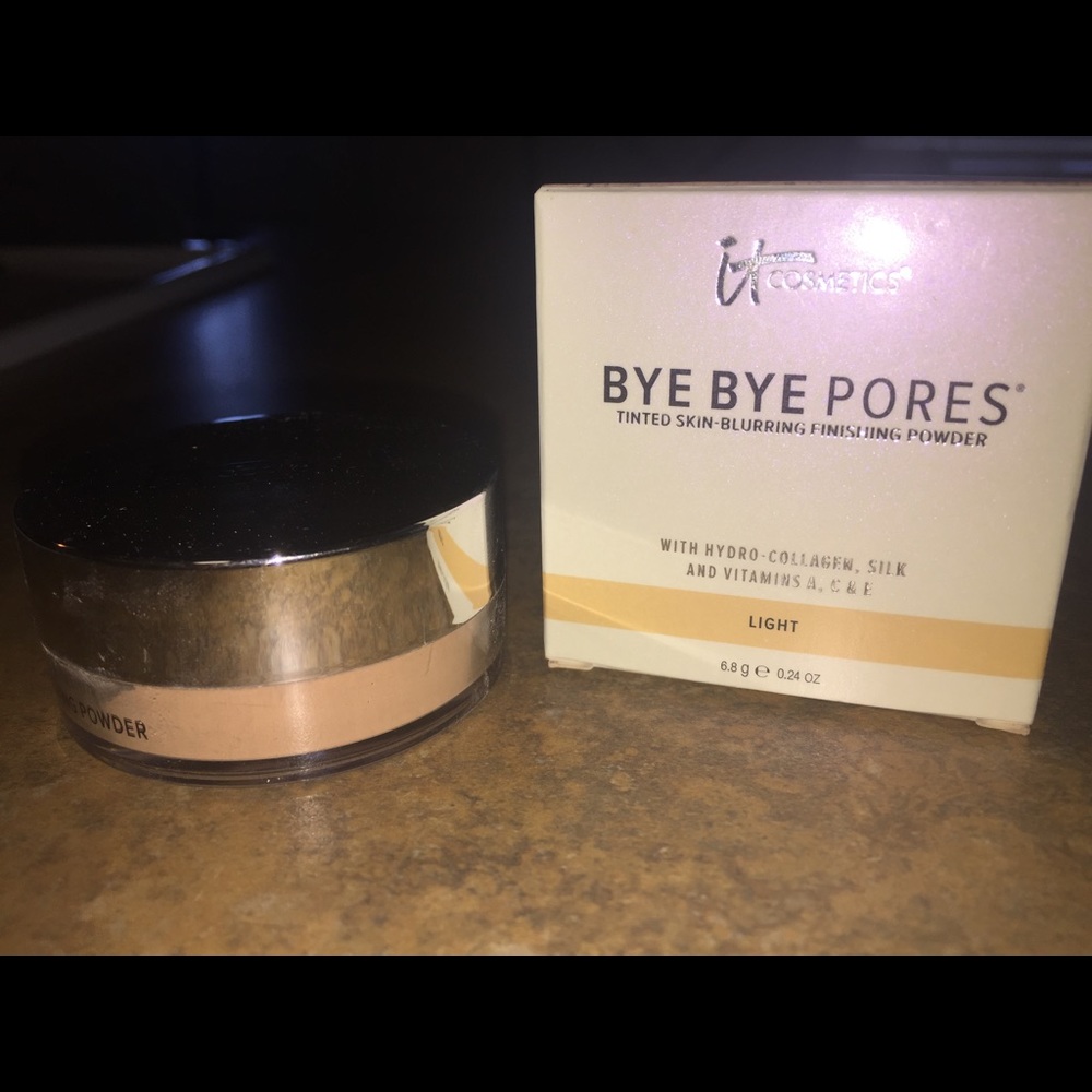 It cosmetics   Bye Bye Pores