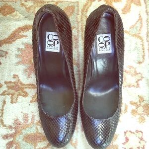 Barneys coop brown leather snakeskin pumps