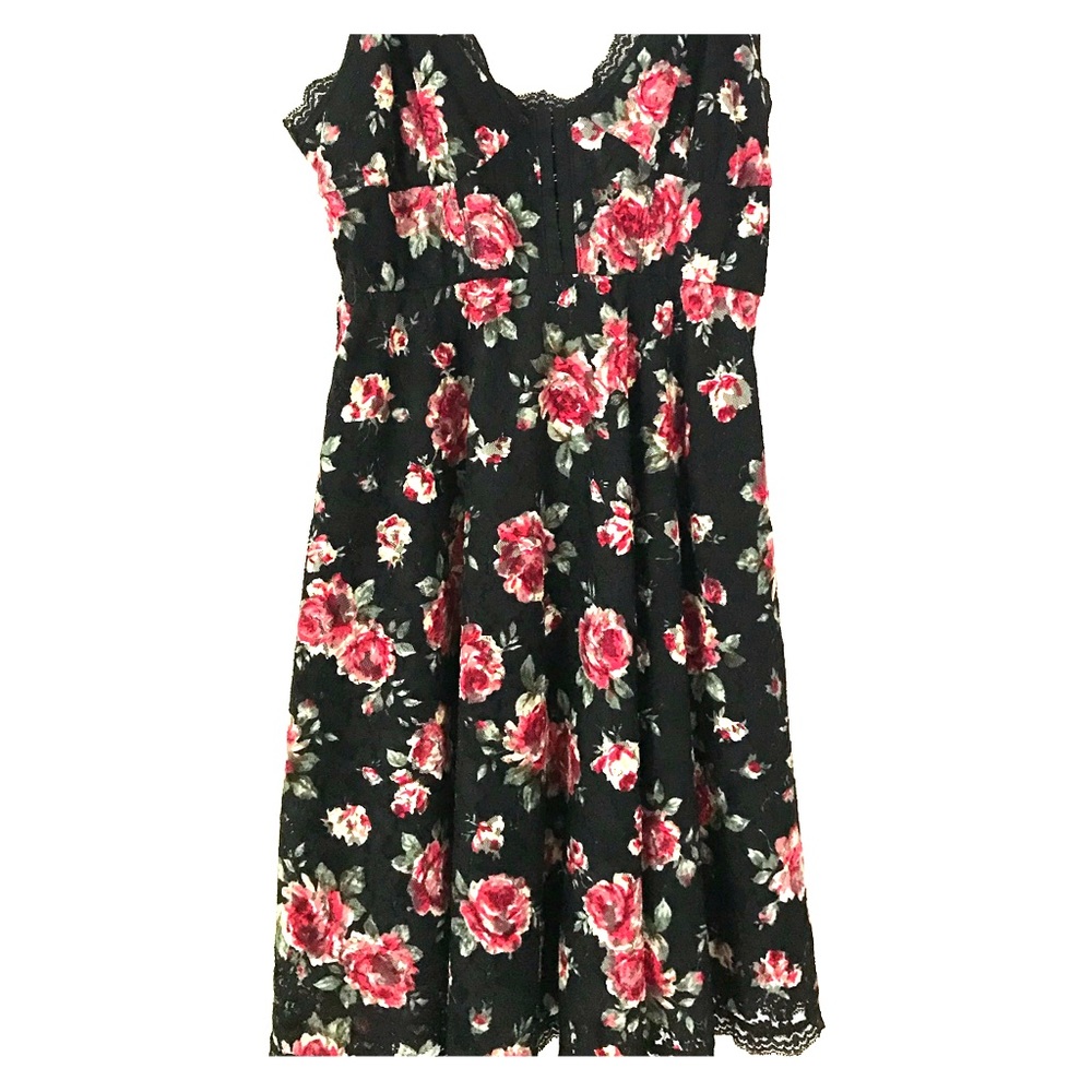 Betsy Johnson black lace dress