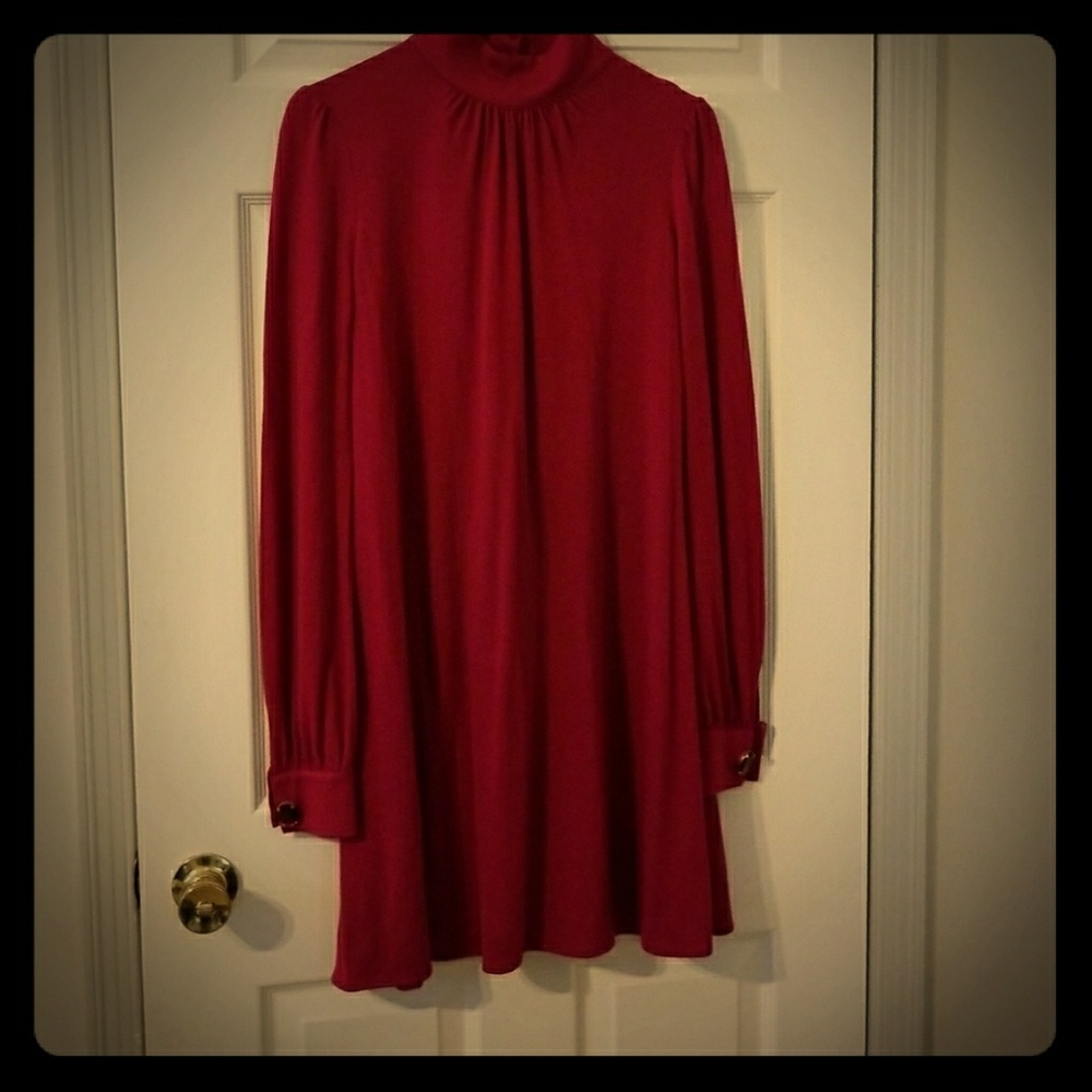 Beautiful swing dress very gently used smoke free