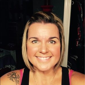 Meet your Posher, Marisa