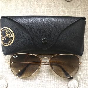 Classic Ray Ban Aviators - Gold Frame/Brown Lense Classic Ray Ban Aviators - Gold Frame/Brown Lense