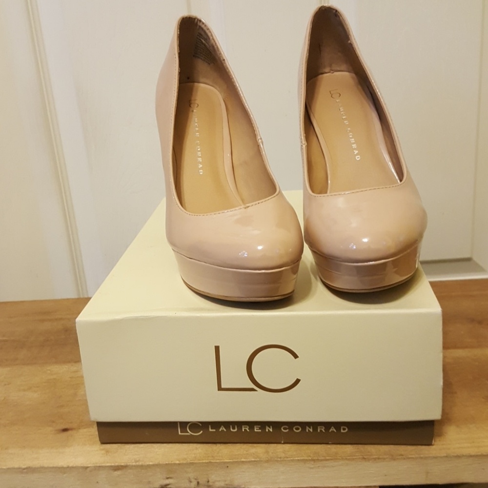 Nude LAUREN CONRAD