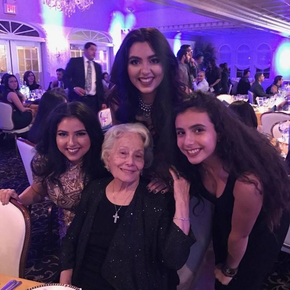 Meet your Posher, Nancy