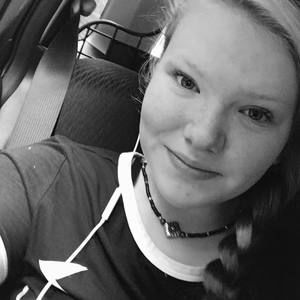 Meet your Posher, Chloe