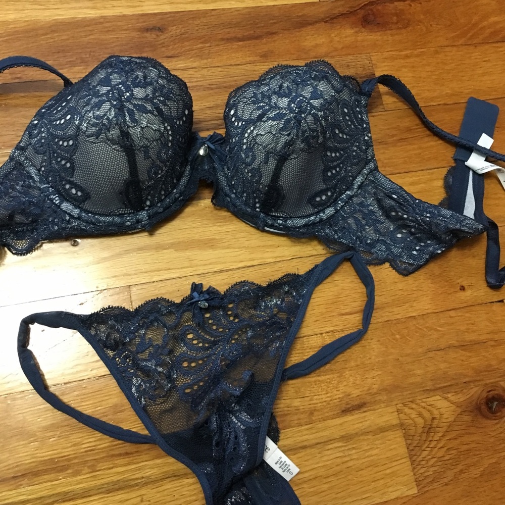 Bra and thong set
