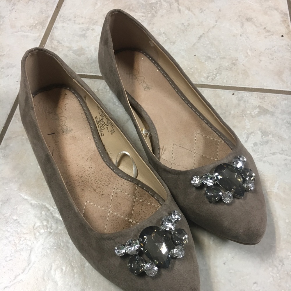 Brown flats