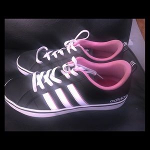 Worn once Adidas size 9 woman's!