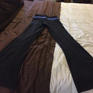 Yoga pants reversible
