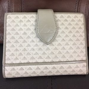 Vintage 80’s Liz Claiborne Taupe Gray Wallet Coin