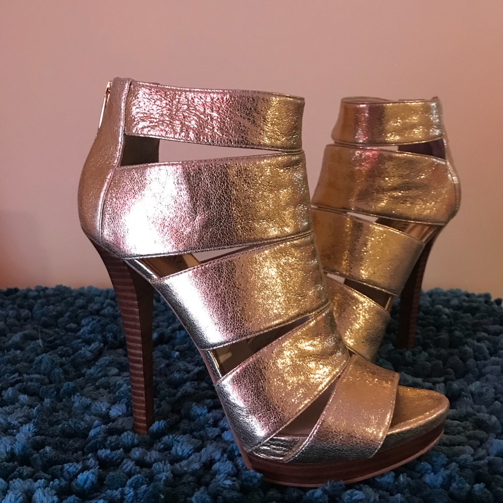 SOLD- Michael Kors gold heels
