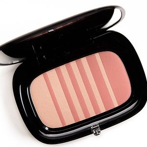 Marc Jacobs Beauty Airblush in Flesh & Fantasy