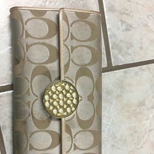 Coach wallet