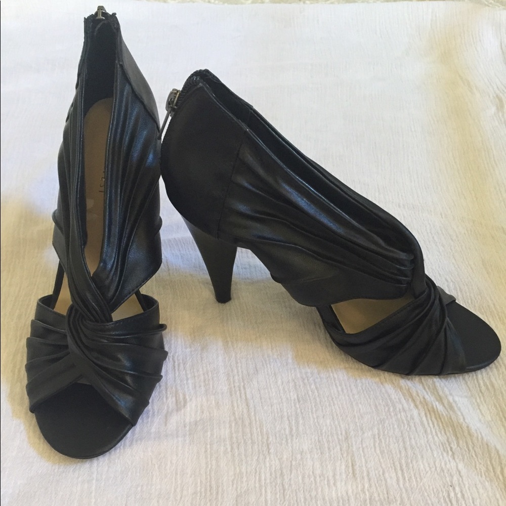 New sexy black Nine West heels